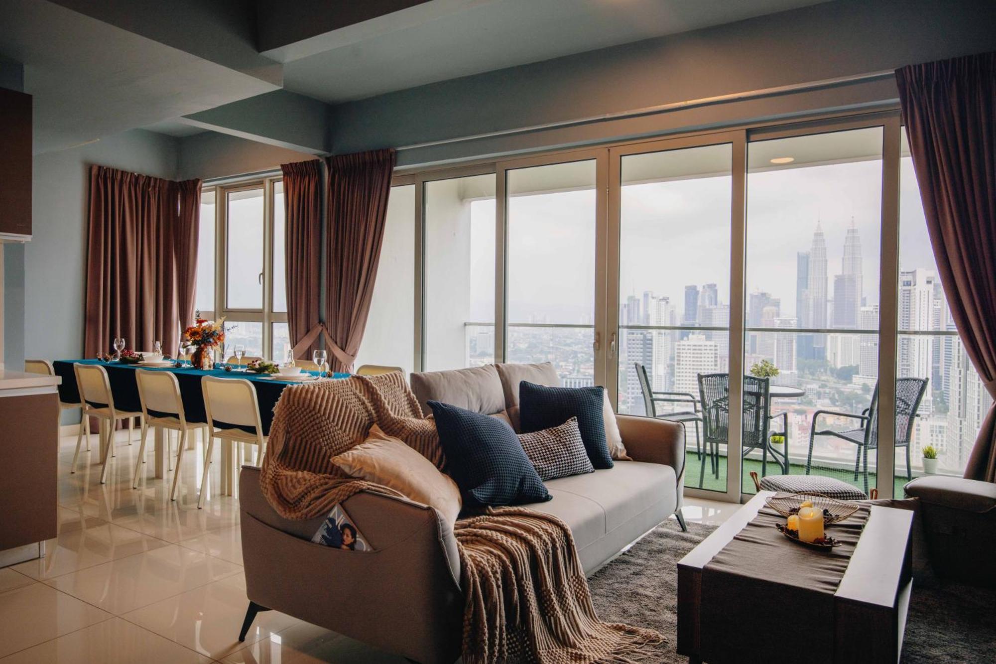 Naibnb In Regalia Residence Kuala Lumpur Buitenkant foto